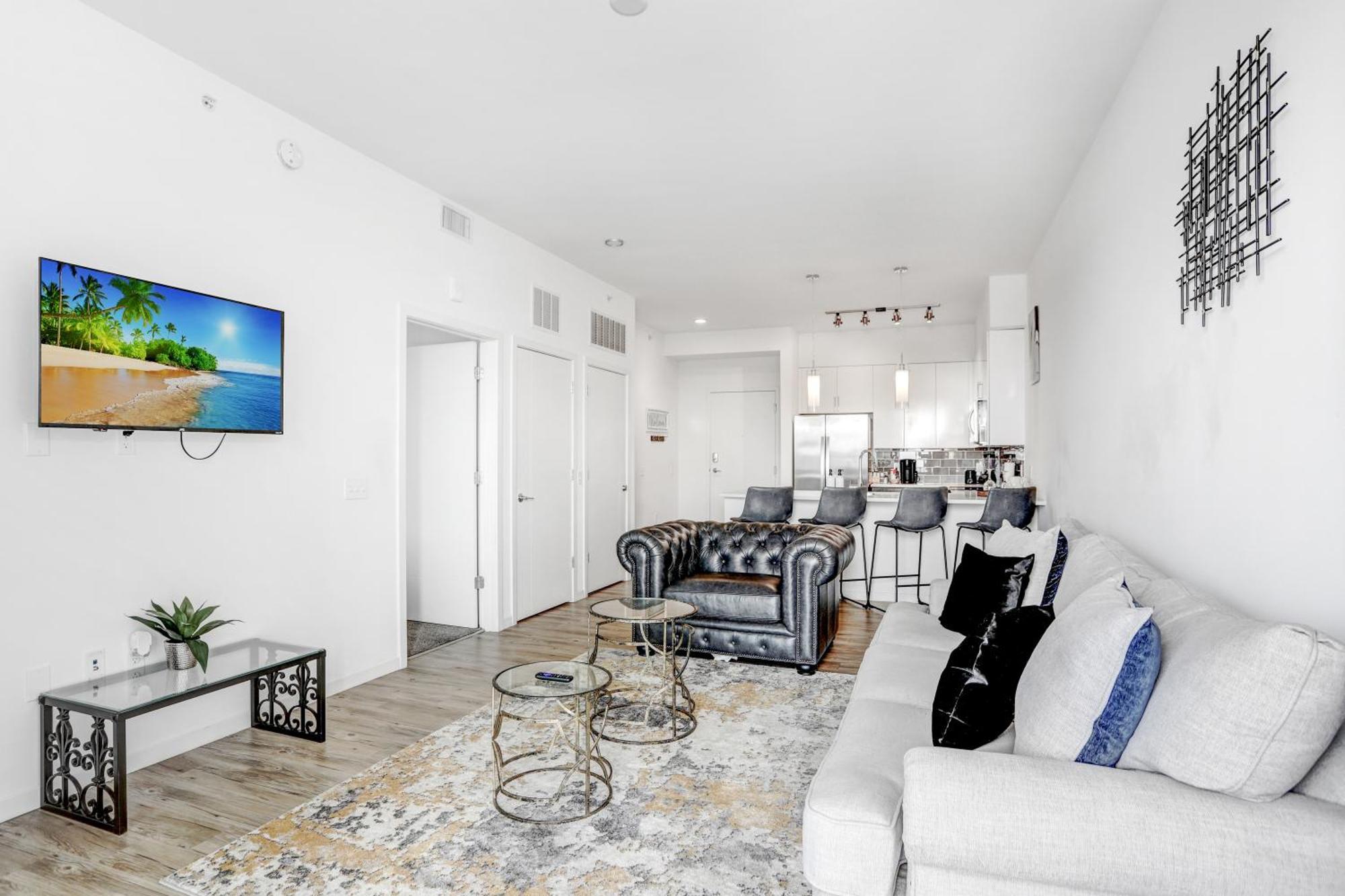 Apartment Downtown Gem 1-bd W/pool, Gym, & Sky Lounge *